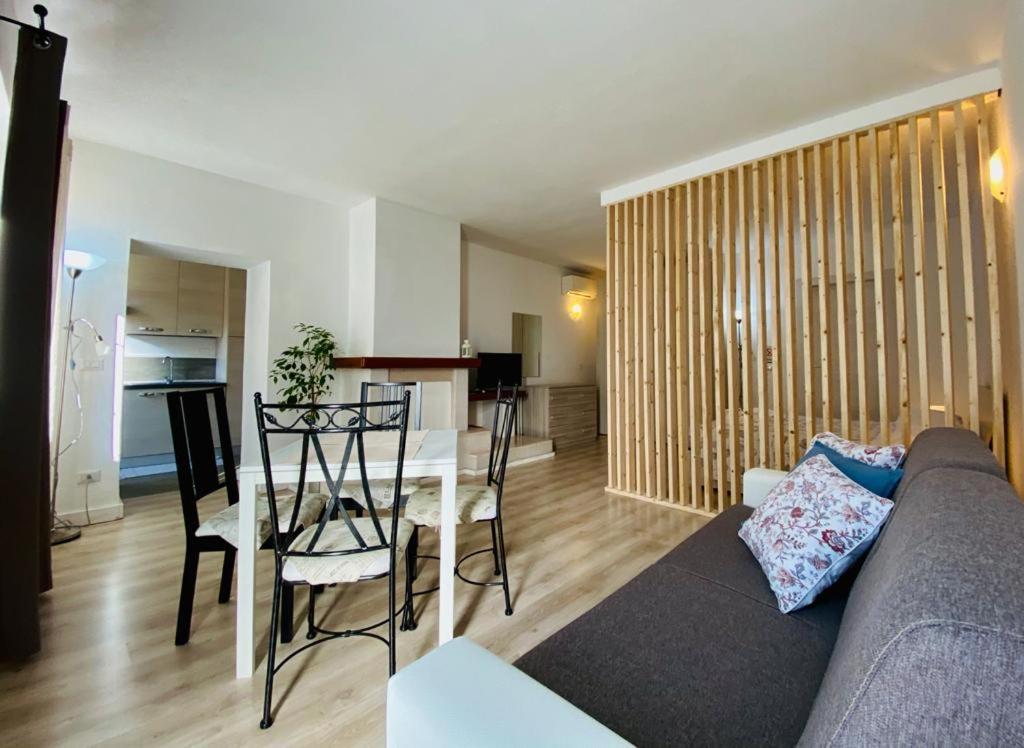 Casa Dell'Oca Apartment ปาสเตร็งโก ภายนอก รูปภาพ